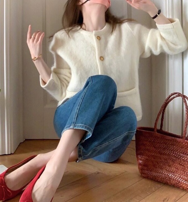 https://pub-0163500fb5fb40a68e00f65d140ad0cc.r2.dev/ec-products/20261018-mom/772953317835/mom_k7jw_sit_leftcut_d529e57a5c.jpg