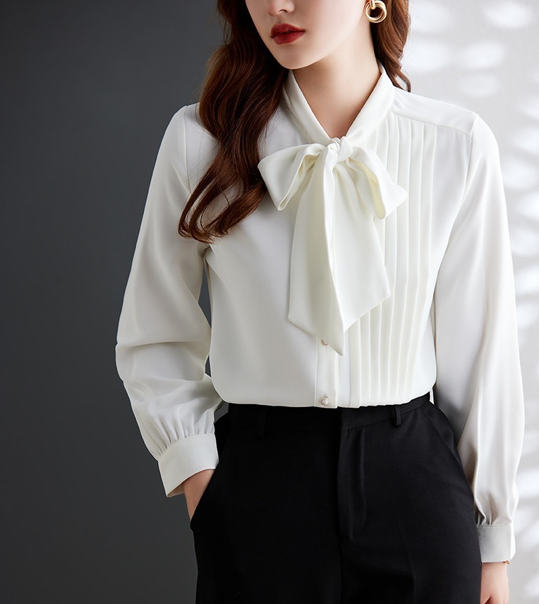 https://pub-0163500fb5fb40a68e00f65d140ad0cc.r2.dev/ec-products/20261018-mom/922530553535/det015_white_front_trim_bef2e7a84a.jpg