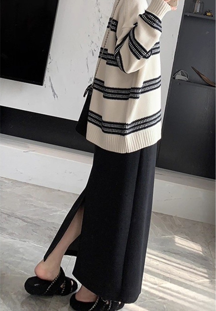 https://pub-0163500fb5fb40a68e00f65d140ad0cc.r2.dev/ec-products/20261018-mom/991486414757/mom_black_stripe_side_trim_d78a632d46.jpg