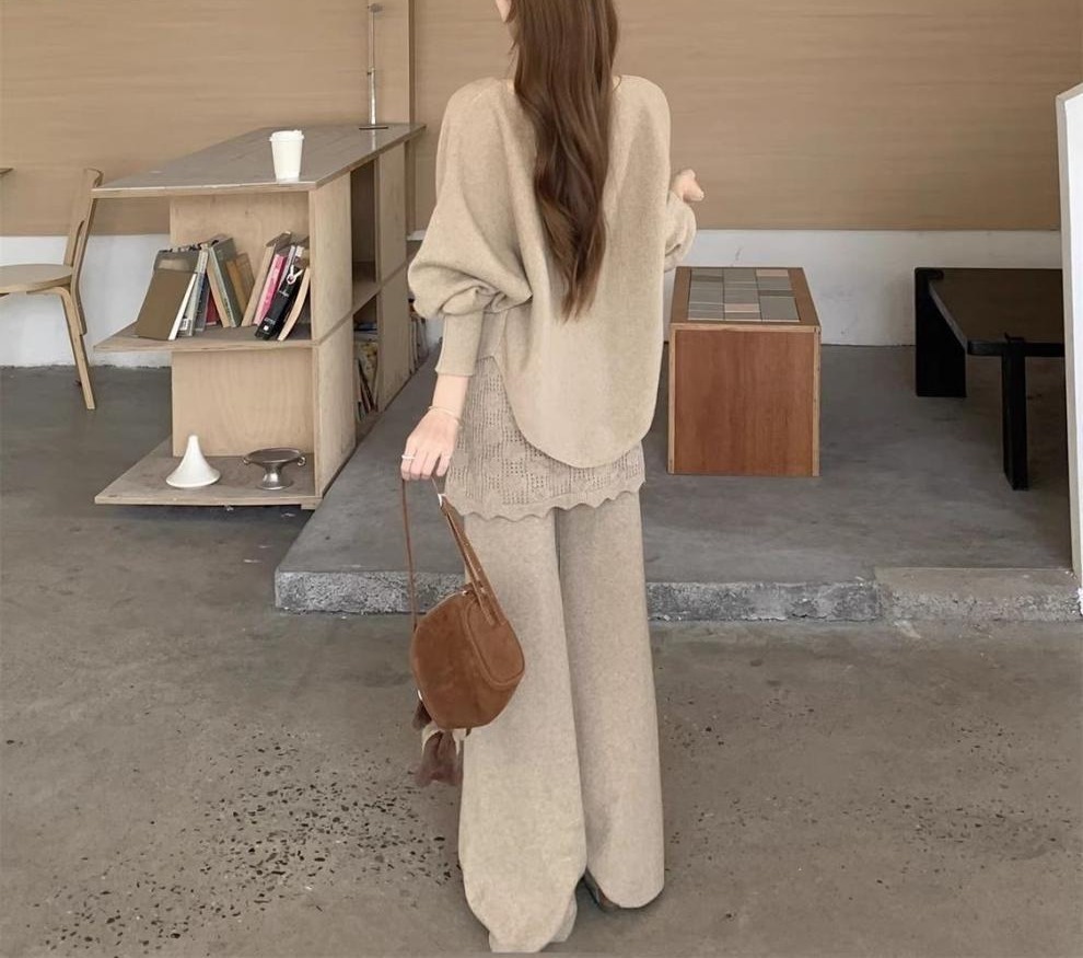 https://pub-0163500fb5fb40a68e00f65d140ad0cc.r2.dev/ec-products/20261019b-mom/1075335587587/a34557797e_beige_back_ref025_full_a34557797e.jpg