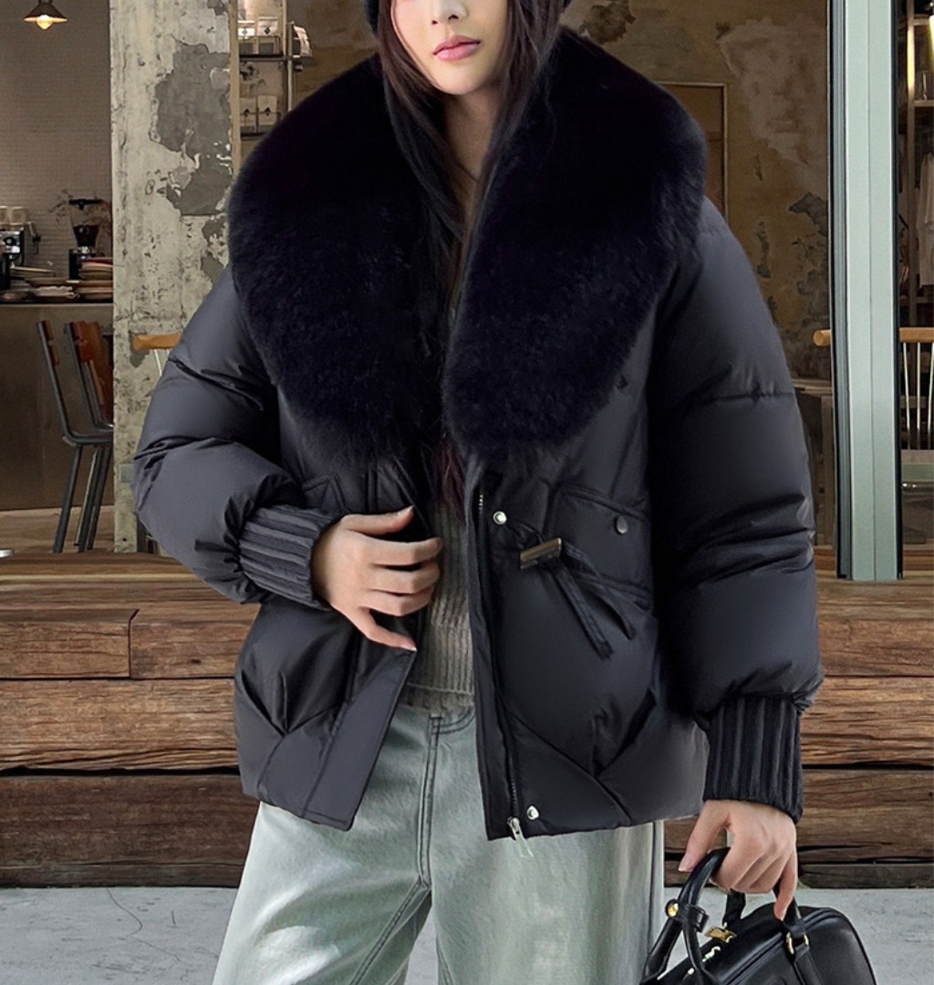 https://pub-0163500fb5fb40a68e00f65d140ad0cc.r2.dev/ec-products/20261019b-mom/957530903775/13d81479c4_j1_black_front_trim_13d81479c4.jpg
